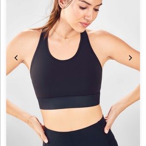 NWT Fabletics Mila Medium Impact Sports Bra